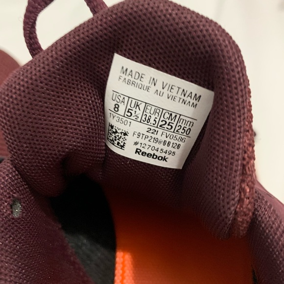 Reebok Burgundy Sneakers Size 8 - Picture 6 of 7